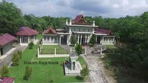 Ziarah ke Komplek Makam Raja Indrapura di Pesisir Selatan Sumatera Barat